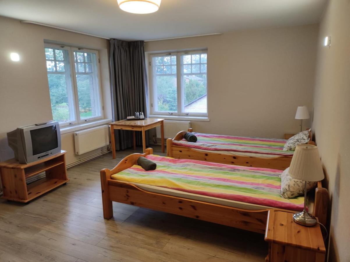 Rabbit Hotel Raiskums Dış mekan fotoğraf
