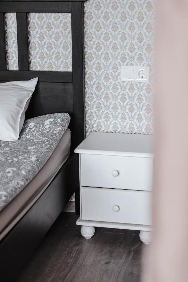 Rabbit Hotel Raiskums Dış mekan fotoğraf