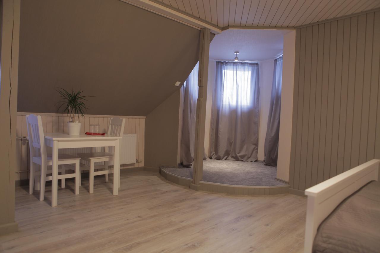 Rabbit Hotel Raiskums Dış mekan fotoğraf