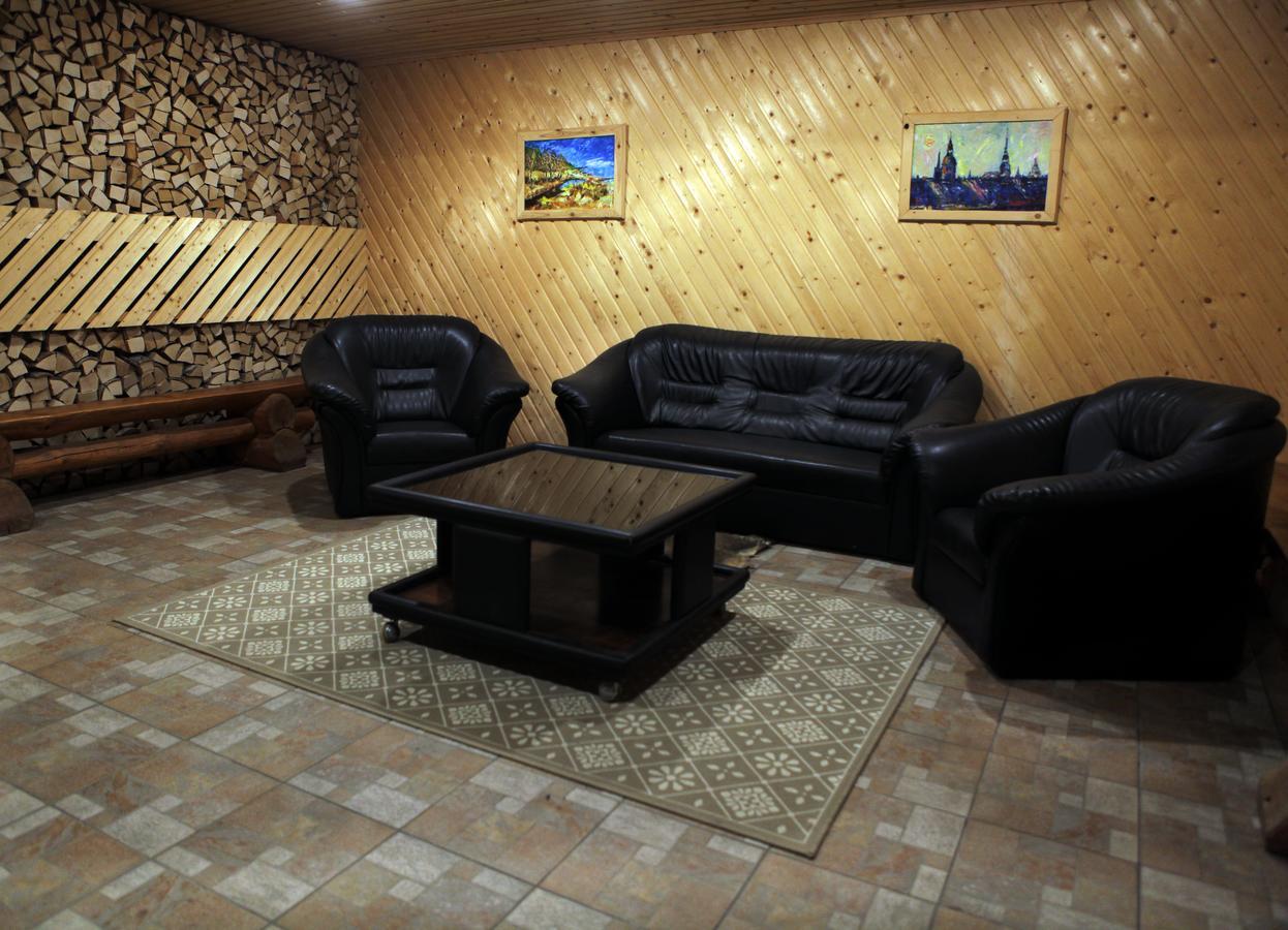 Rabbit Hotel Raiskums Dış mekan fotoğraf