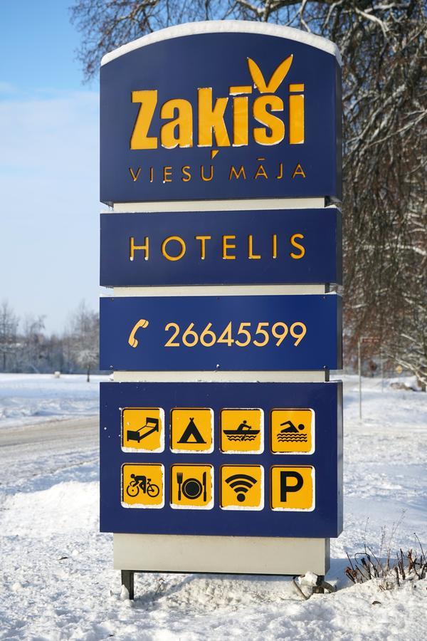 Rabbit Hotel Raiskums Dış mekan fotoğraf